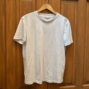 Zara tee size large